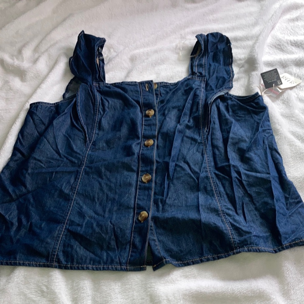 Dark wash no sleeves top